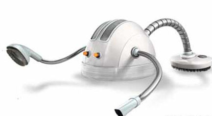 多家掃地機器人技能大比拼