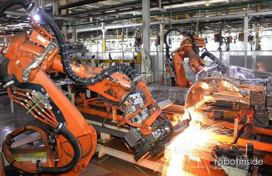 機器人舞動“最炫民族風” 閃爆眼球