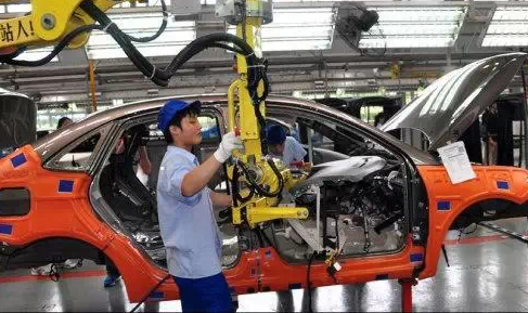 走進奇瑞艾瑞澤7（ARRIZO7）自動化工廠看看吧！