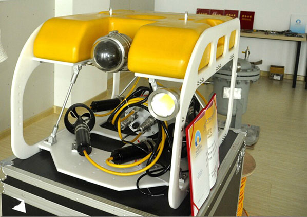 國內首臺500米以下水下機器人高新區研制成功