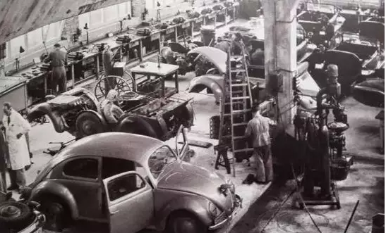 互聯網企業的虛擬機器人夢