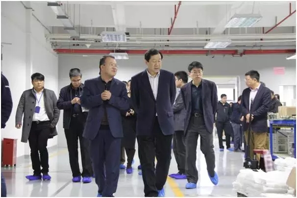 北京市政府領(lǐng)導(dǎo)一行蒞臨大族電機(jī)參觀指導(dǎo)
