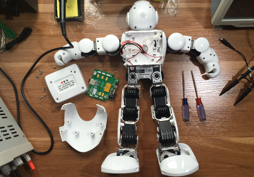 優(yōu)必選Alpha 1S被肢解它用了哪些芯片和模塊