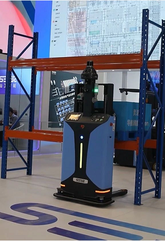 案例|仙工智能窄通道叉車AGV電子行業應用