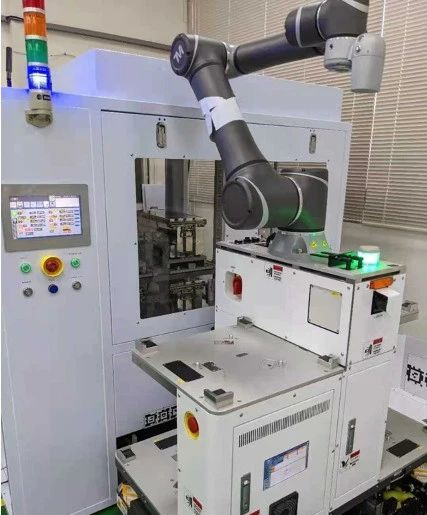 捷螺系統-半導體機器人自動換電站